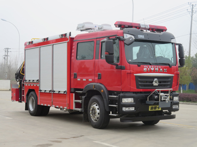 重汽汕德卡搶險救援消防車